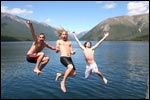 KIWI EXPERIENCE BUS TOURS - New Zealand